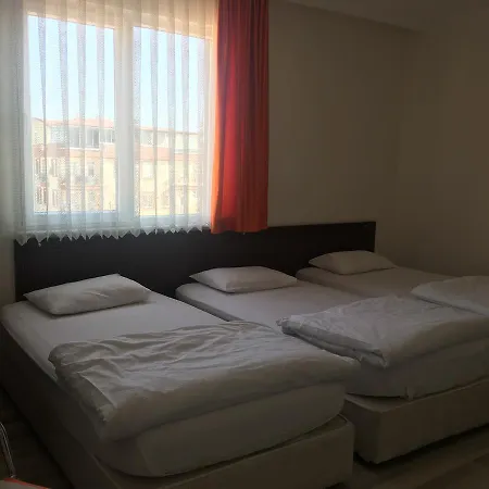 Mutado Hotel 2*