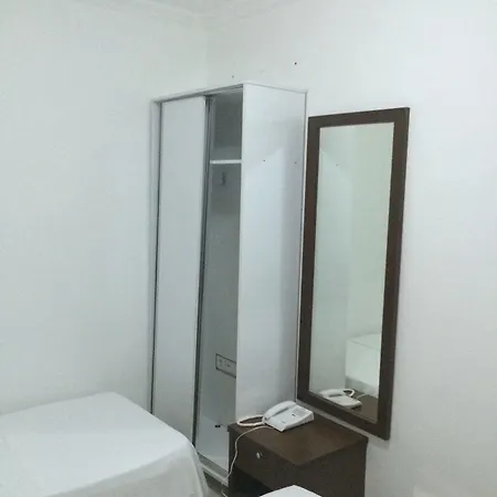 Mutado Hotel 2*
