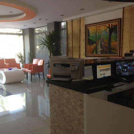 Mutado Hotel 2*